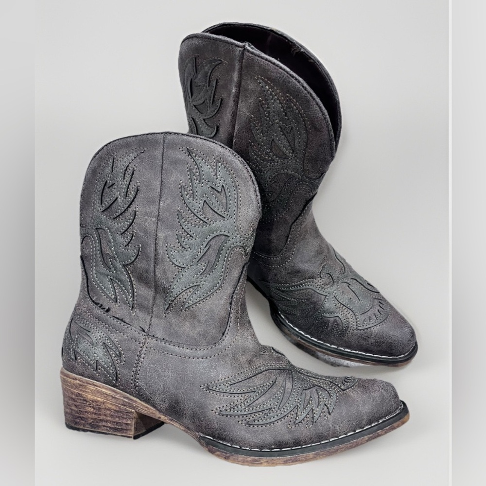 ROPER WOMEN'S AMELIA BLACK EAGLE OVERLAY WESTERN BOOTS - SNIP TOE SIZE 6.5